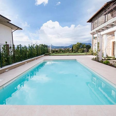 Luxus Gardoncino Apartment Манерба дел Гарда Екстериор снимка