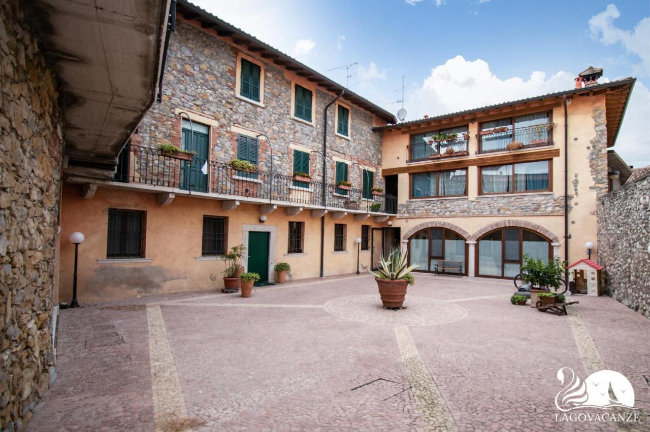 Luxus Gardoncino Apartment Манерба дел Гарда Екстериор снимка